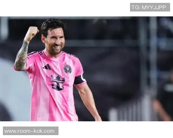 拜仁球员齐聚穆勒家中共赏MLS决赛展现团队精神